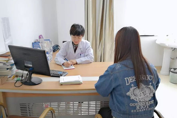 子宫内膜厚度随生理期变化