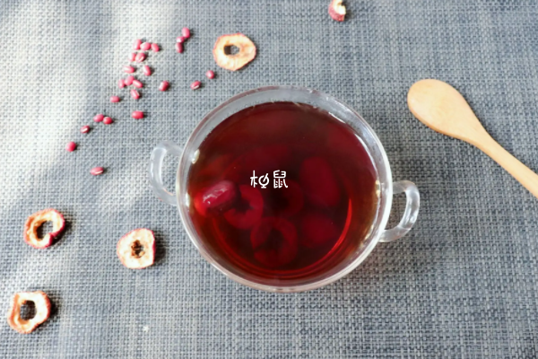 山楂紅糖飲能夠治療月經不調