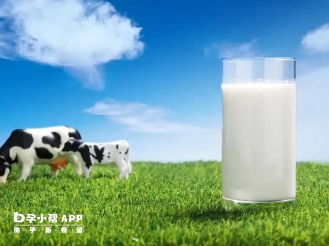 奶源是决定奶粉的质量关键因素