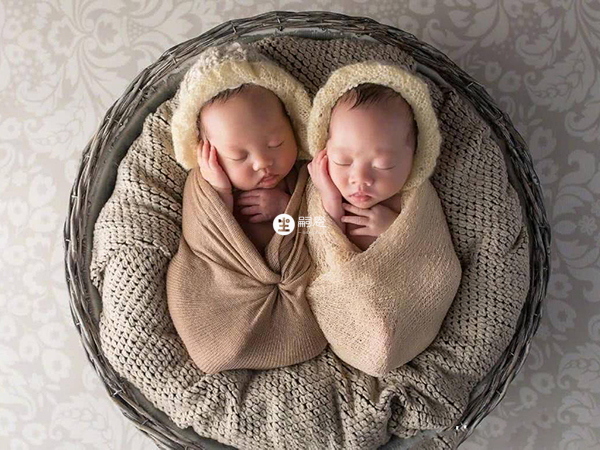 少数失独家庭通过试管成功分娩双胞胎
