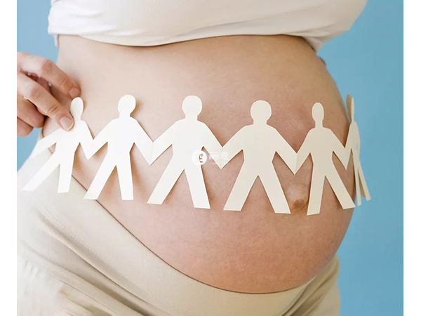 双胞胎早产风险是单胎妊娠的7-10倍