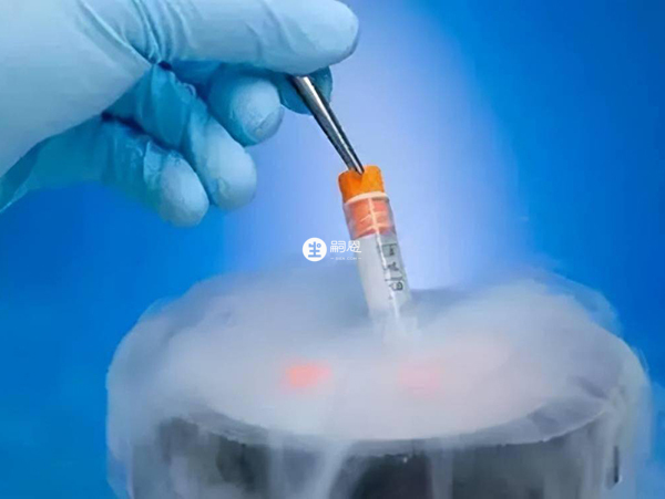 精子库采用冷藏技术保存精子