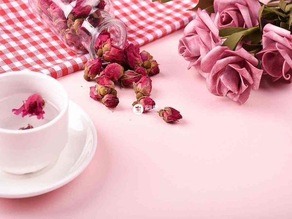 女性在月经期间痛经就可以喝玫瑰花茶