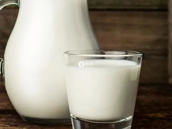多喝牛奶可以帮助长高