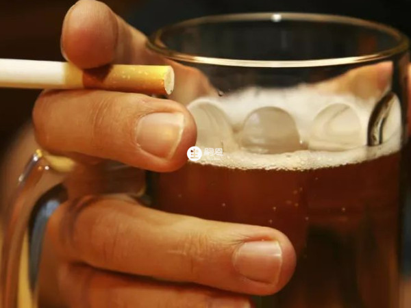 抽烟喝酒有可能会导致胎儿畸形